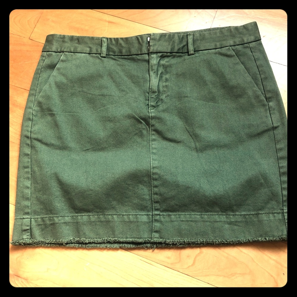 Skirt. GAP